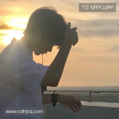秋焰蓓